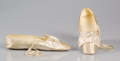 Pale Gold Silk Satin Evening Slippers