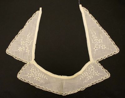 White Cotton Lawn Detachable Pointed Collar