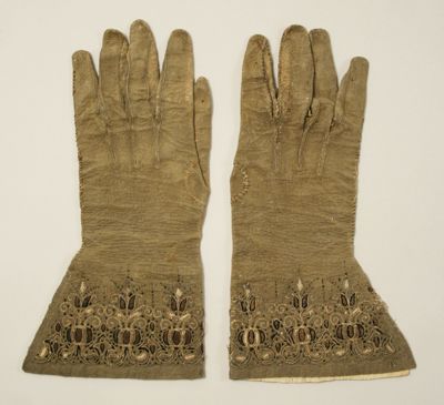 Olive Brown Leather Gauntlet Gloves with Extended Cuffs