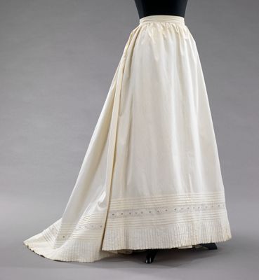 Cream Cotton A-Line Trained Petticoat