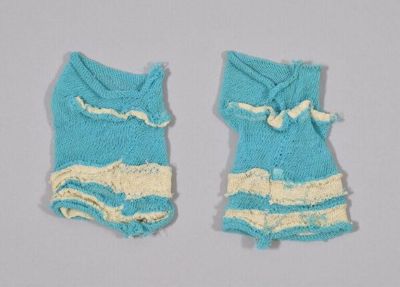 Ensemble, f, off-white cotton top and pale blue knit cotton socks, Malcolm McLaren and Vivienne Westwood, Britain, 'Hobo-Punkature' collection, a/w 1982.