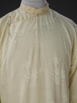 Cream Silk Gauze Changshan Robe with Figured Weave