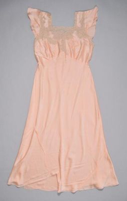 Pale Pink Silk Crêpe-de-Chine Nightgown with Lace