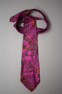 Tie, printed silk, Great Britain, ca. 1967.