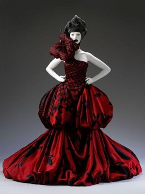 Deep Red Black Silk One-Shoulder Mermaid Gown