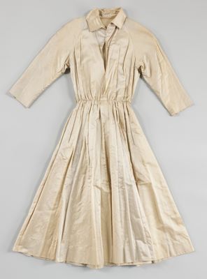 Cream fit n flair dress with raglan sleeves