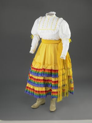 Escaramuza 3 piece ensemble