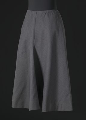 Charcoal Gray Wool Crepe Wide-Leg Culottes