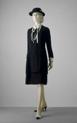 Black White Worsted Crepe Three-Piece Suit
