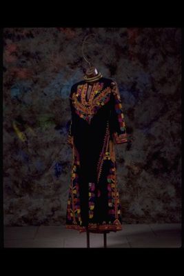 Embroidered linen caftan, Palestine, ca. 1970.