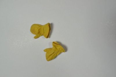 Doll's mittens, yellow, for Bleuette, 1950s